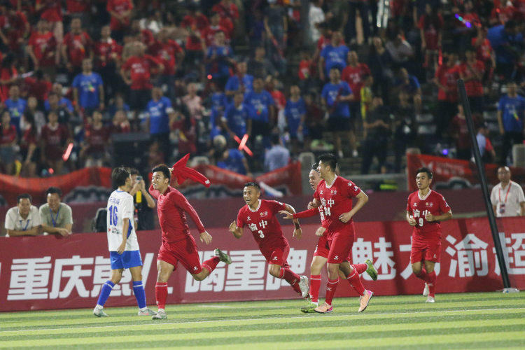 外运动场地, 双节, 上游新闻记 外运动场地, 双节, 上游新闻记